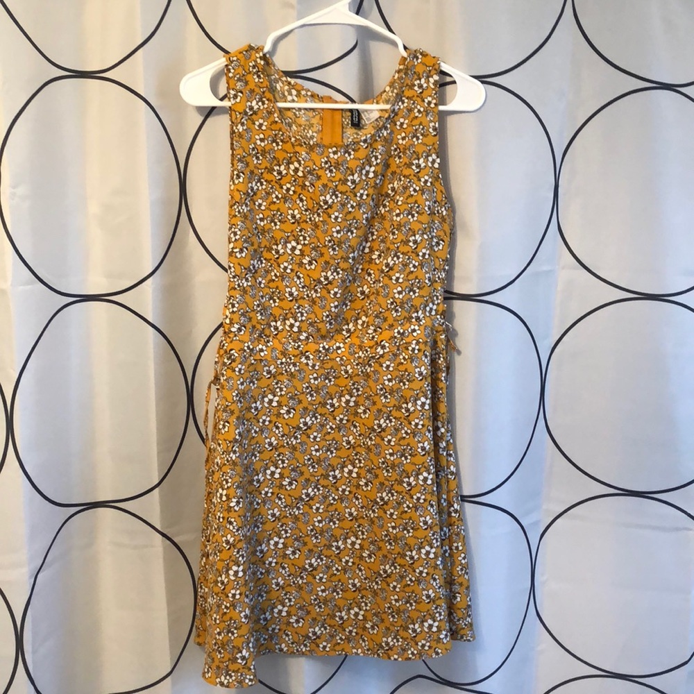 Fun H&M dress.